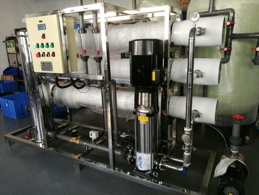 स्टेनलेस स्टील RO UV वाटर प्यूरीफायर प्लांट मल्टीवे वाल्व कंट्रोल लॉन्ग सर्विस लाइफ